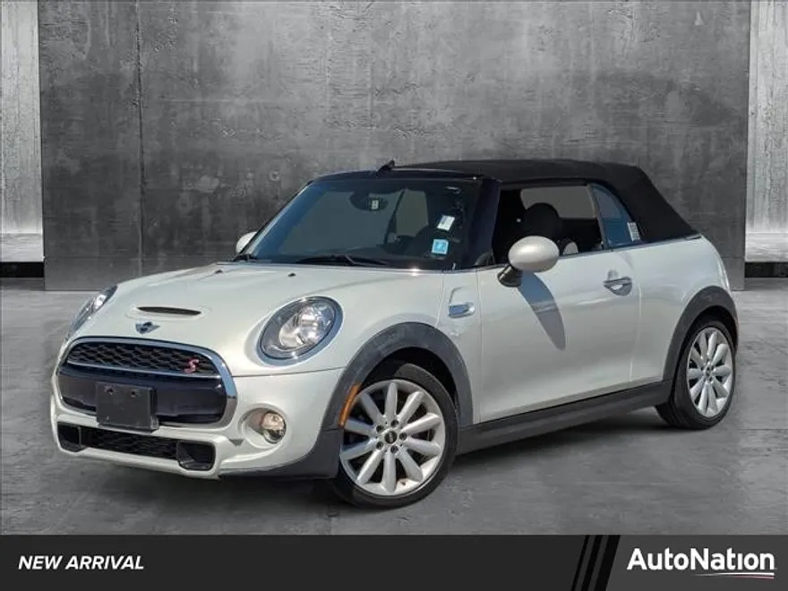 2018 Mini Cooper S Convertible photo 1