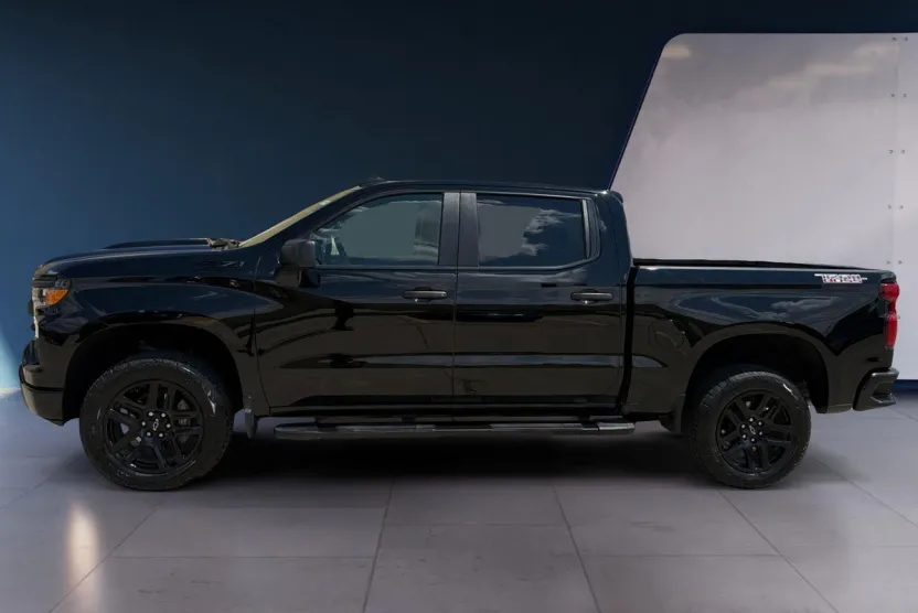 2024 Chevrolet Silverado 1500 Custom Trail Boss photo 1
