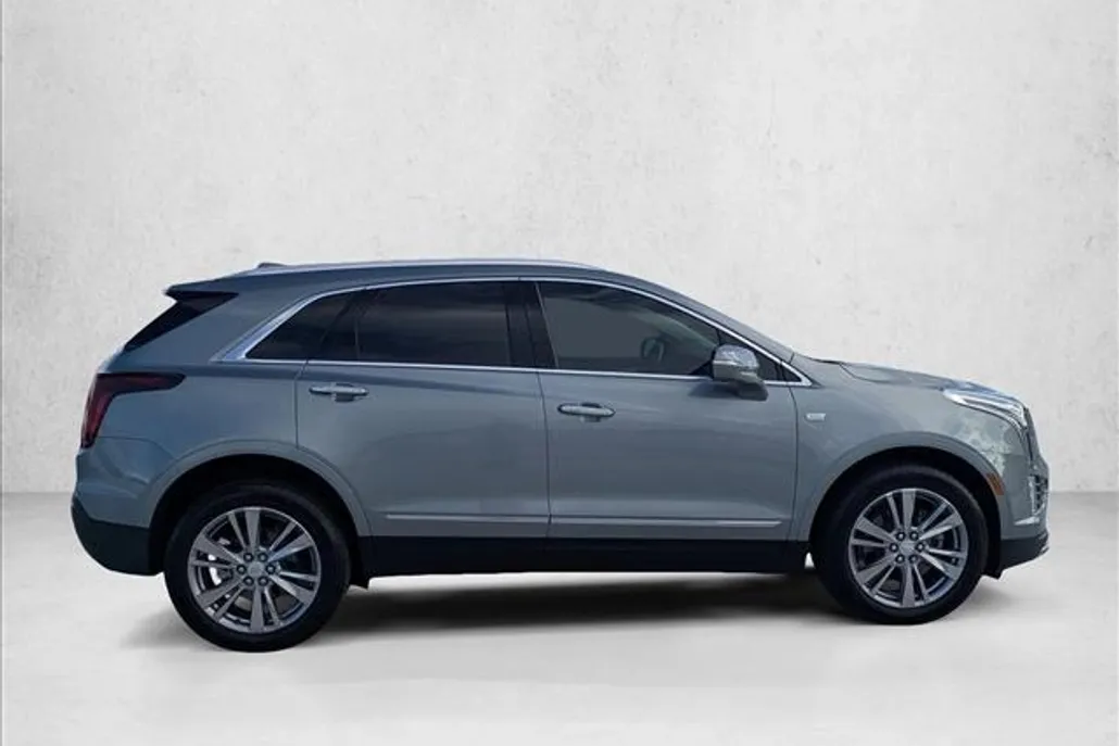 2024 Cadillac XT5 Premium Luxury photo 1