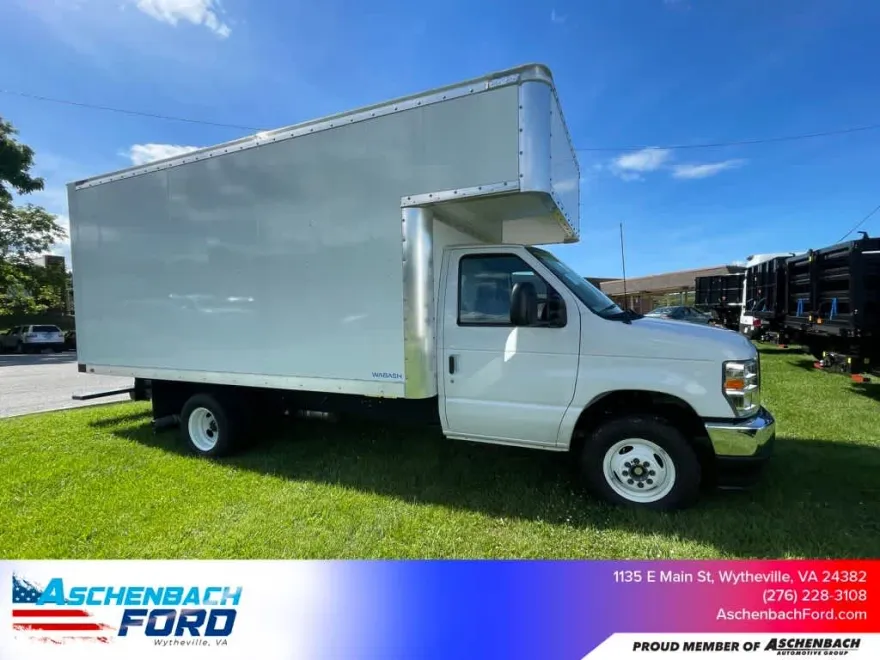 2024 Ford E-450 photo 1