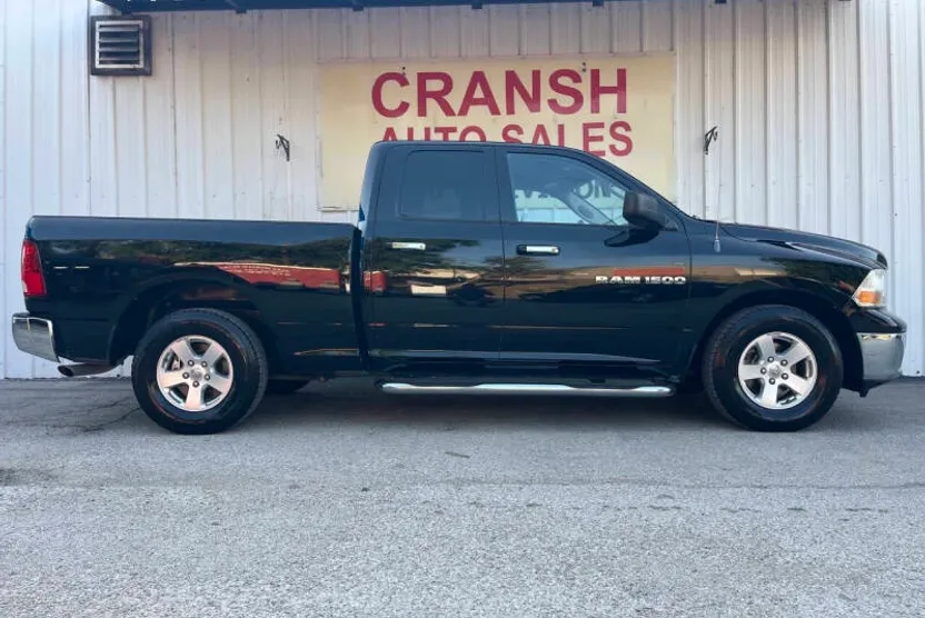 2012 Ram 1500 SLT photo 1