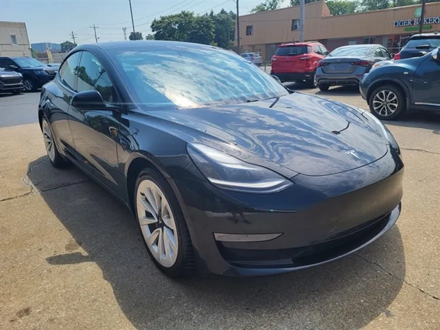 2021 Tesla Model 3 Long Range photo 1