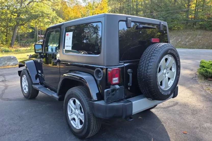2012 Jeep Wrangler Sahara photo 1