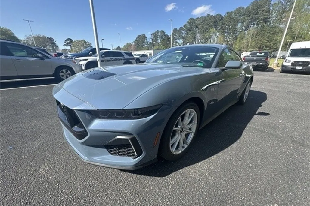 2025 Ford Mustang GT Premium photo 1