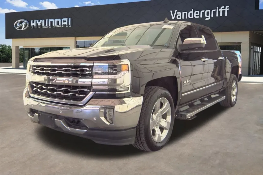 2018 Chevrolet Silverado 1500 LTZ photo 1