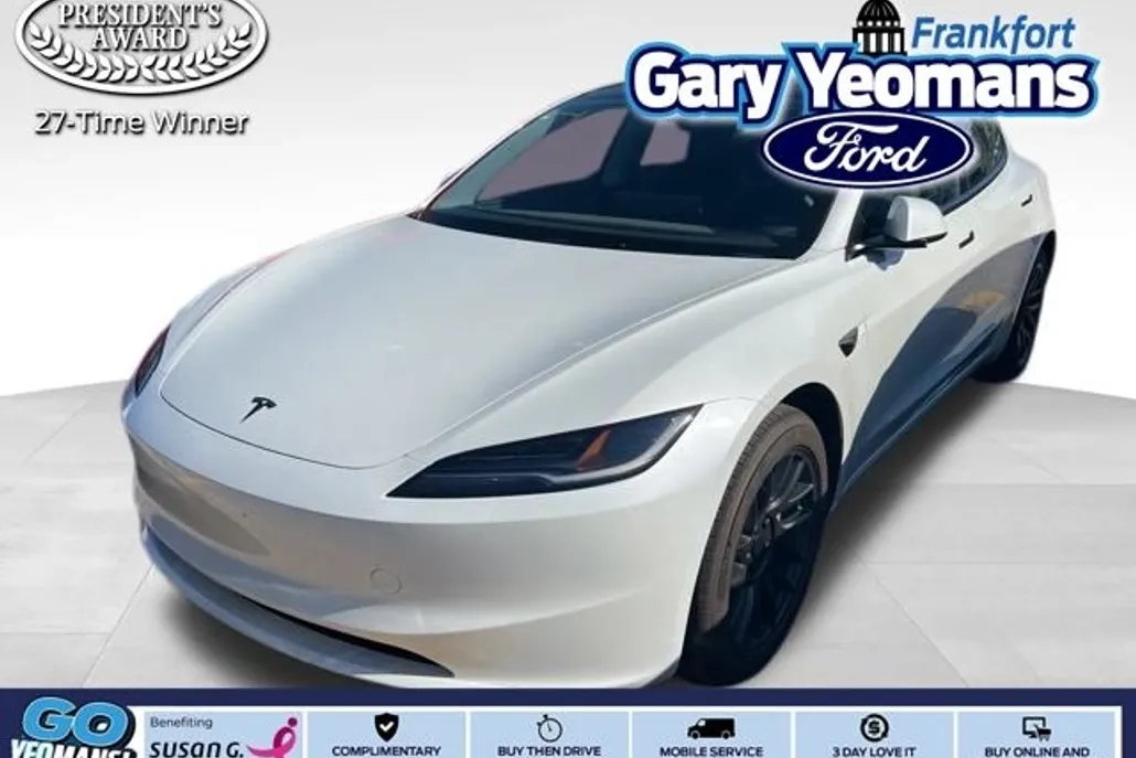 2025 Tesla Model 3 Long Range photo 1