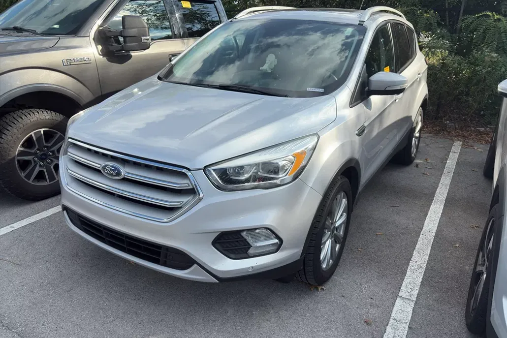 2018 Ford Escape Titanium photo 1