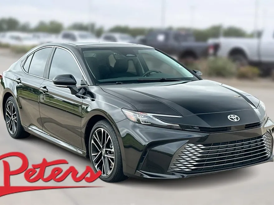 2025 Toyota Camry XLE SE photo 1