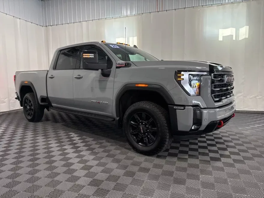 2025 Gmc Sierra HD AT4 photo 1