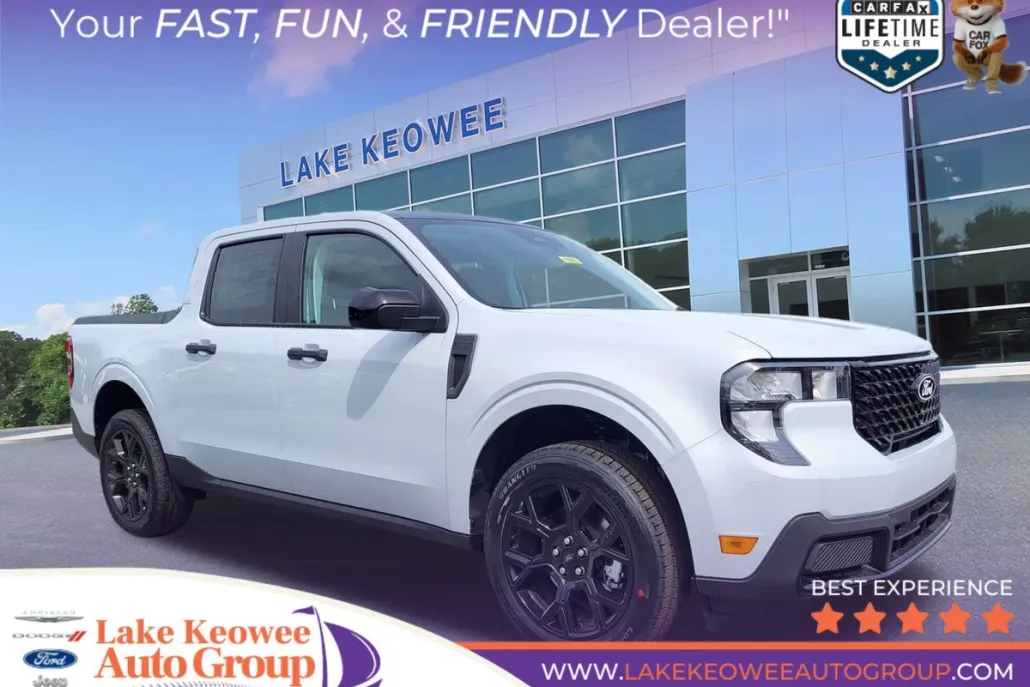 2025 Ford Maverick XLT photo 1