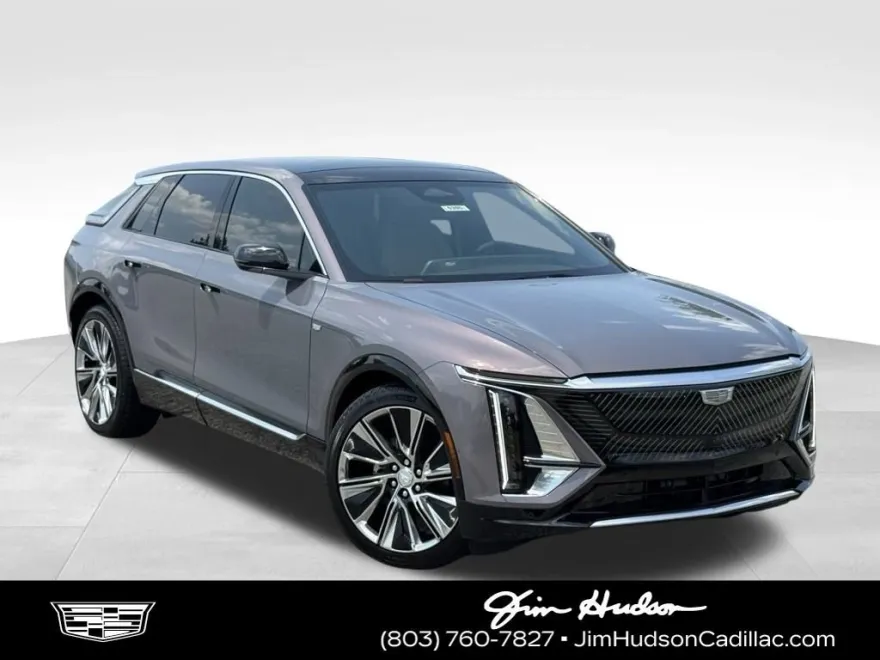 2025 Cadillac Lyriq Luxury photo 1