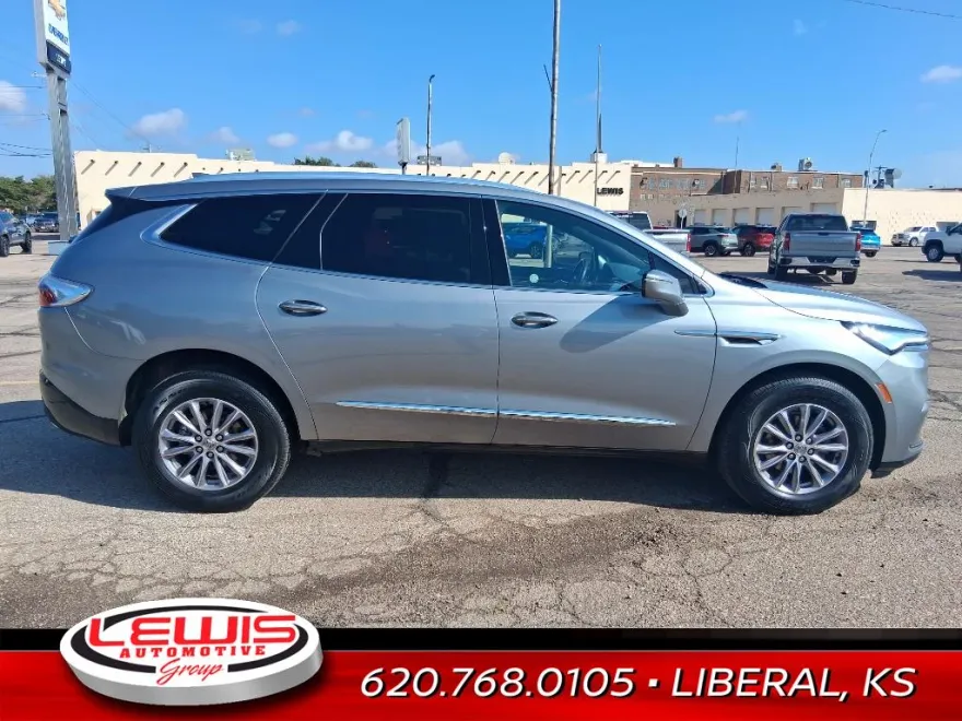 2024 Buick Enclave Premium photo 1