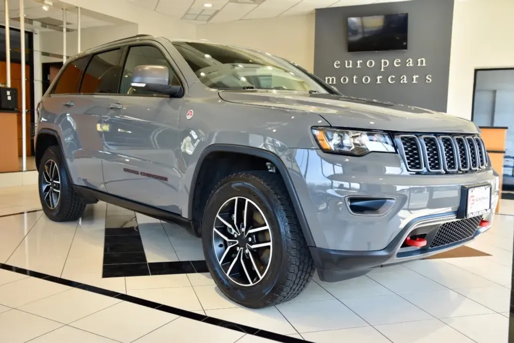 2021 Jeep Grand Cherokee Trailhawk photo 1