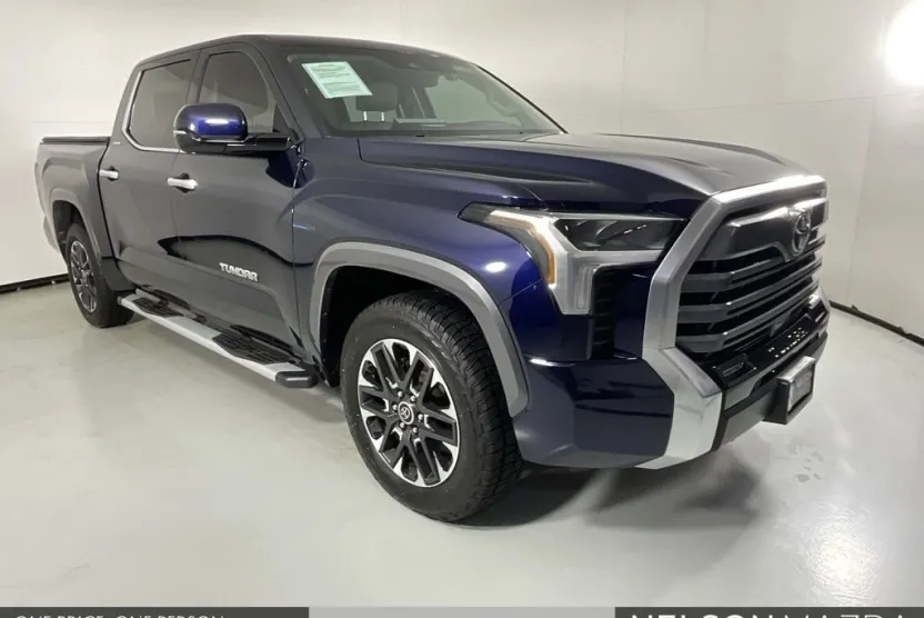 2023 Toyota Tundra Limited CrewMax photo 1