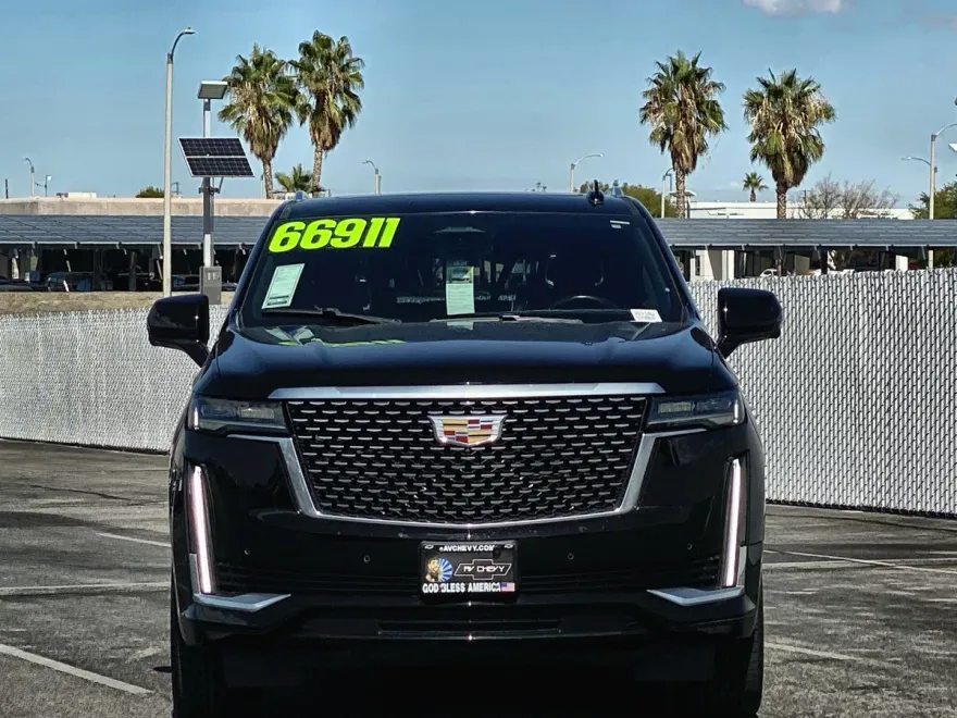 2023 Cadillac Escalade ESV Premium Luxury photo 1