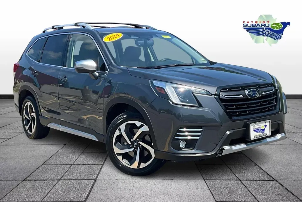 2024 Subaru Forester Touring photo 1