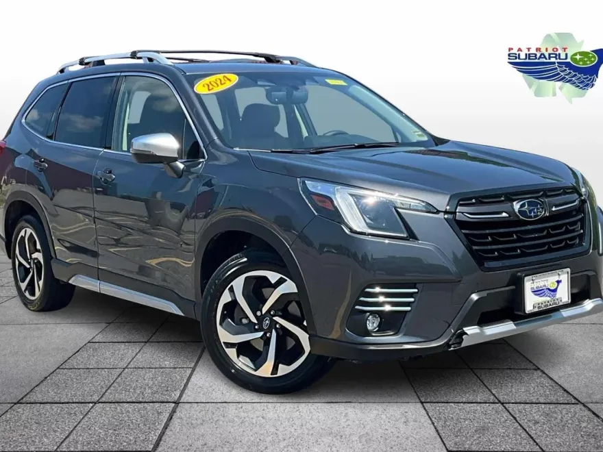 2024 Subaru Forester Touring photo 1