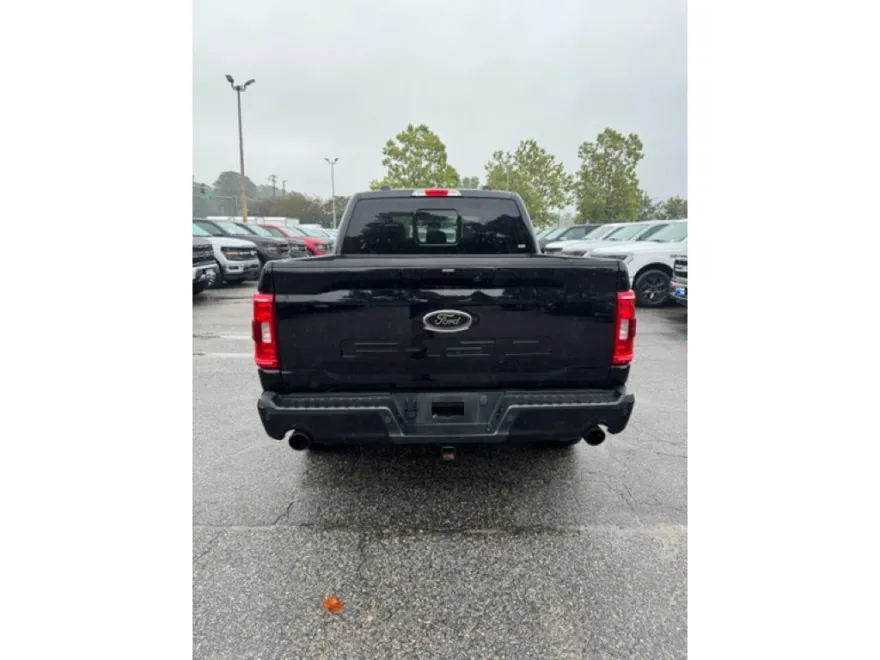 2023 Ford F-150 XLT photo 1