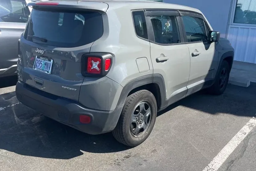 2020 Jeep Renegade Sport photo 1