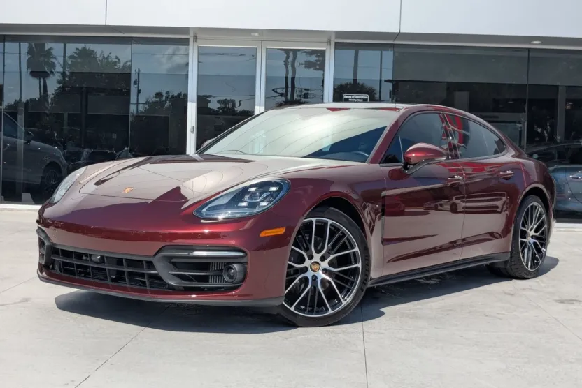 2022 Porsche Panamera Base photo 1