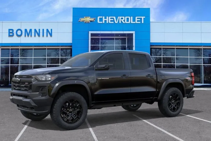 2026 Chevrolet Colorado Trail Boss photo 1