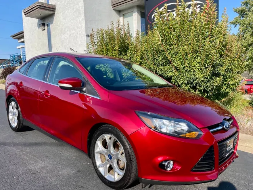 2014 Ford Focus Titanium photo 1