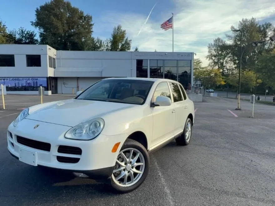 2004 Porsche Cayenne S photo 1