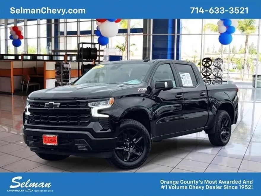 2025 Chevrolet Silverado 1500 RST photo 1