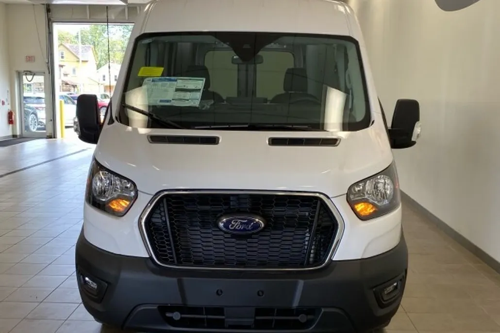 2025 Ford Transit Cargo Van photo 1