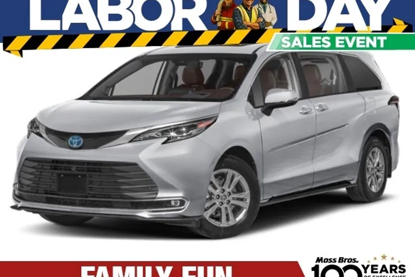 2025 Toyota Sienna Platinum photo 1