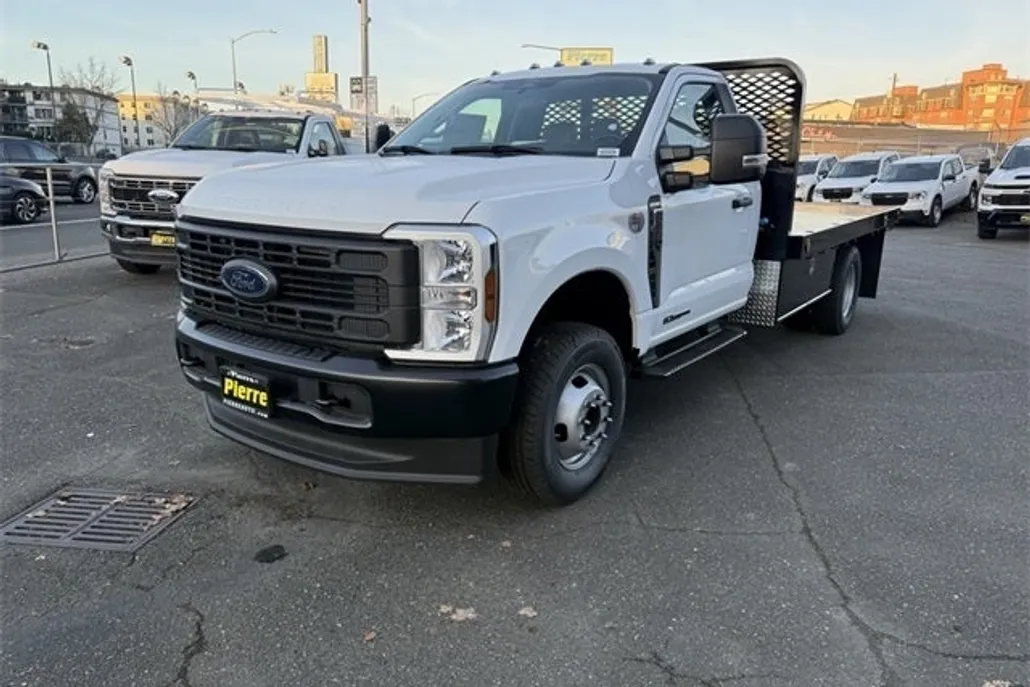 2024 Ford F-350 photo 1