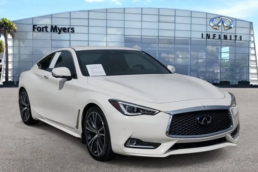 2022 Infiniti Q60 Luxe photo 1