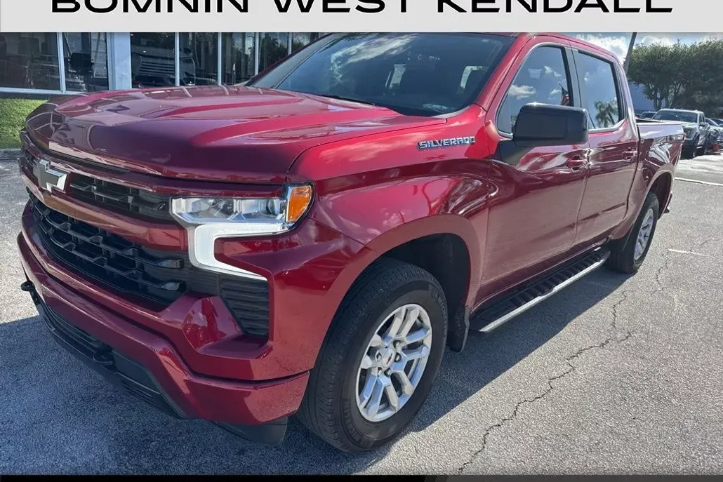 2023 Chevrolet Silverado 1500 RST photo 1