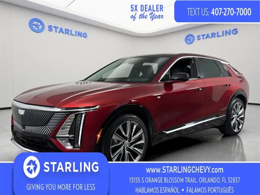 2024 Cadillac Lyriq Luxury photo 1
