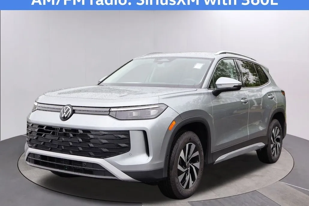 2025 Volkswagen Tiguan S photo 1
