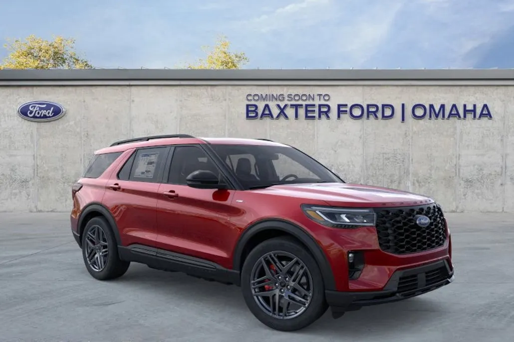 2025 Ford Explorer ST-Line photo 1