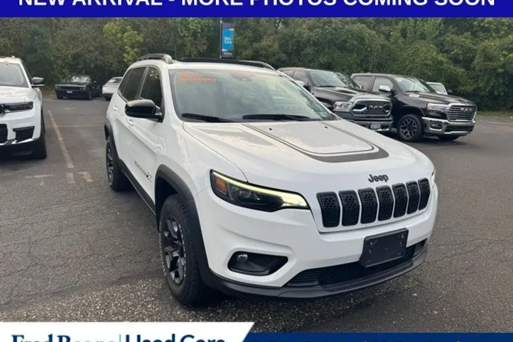 2022 Jeep Cherokee Latitude photo 1