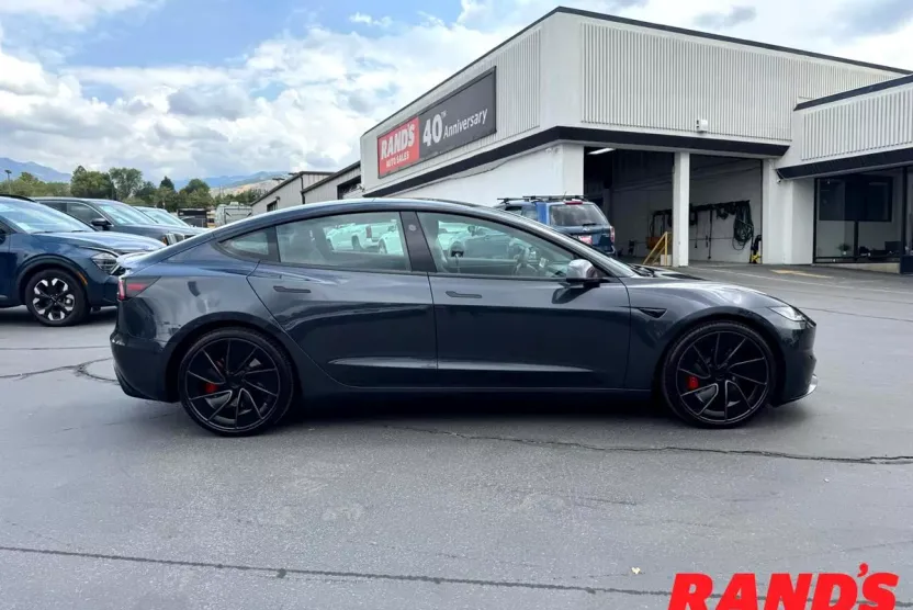 2025 Tesla Model 3 Performance photo 1