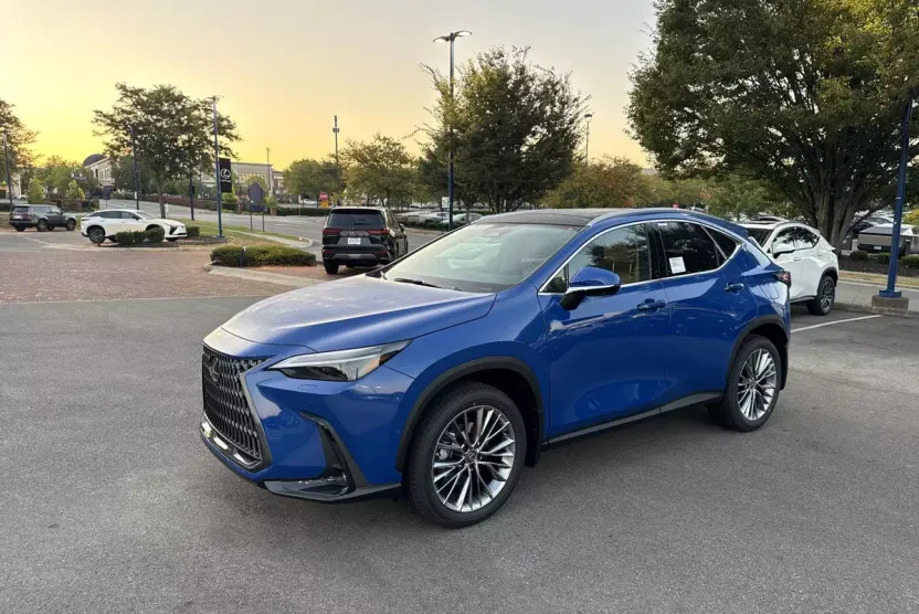 2026 Lexus NX 350 Luxury photo 1