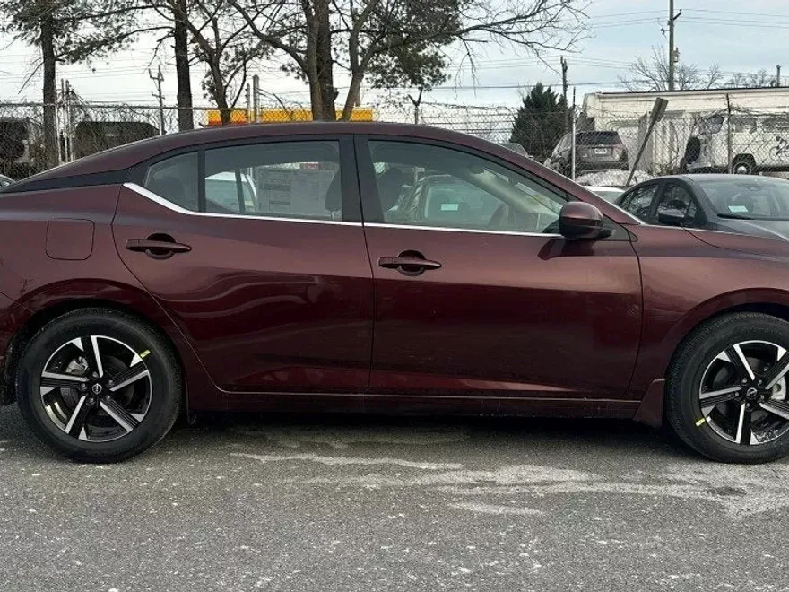 2025 Nissan Sentra SV photo 1