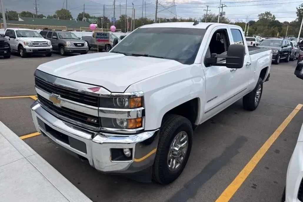 2015 Chevrolet Silverado 2500HD LTZ photo 1