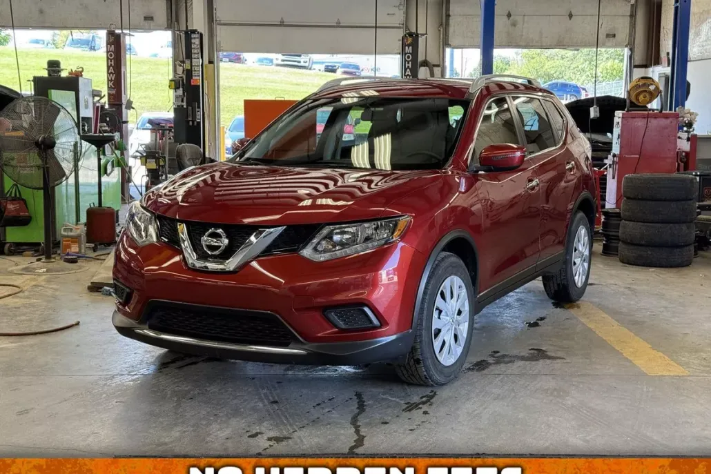 2016 Nissan Rogue S photo 1