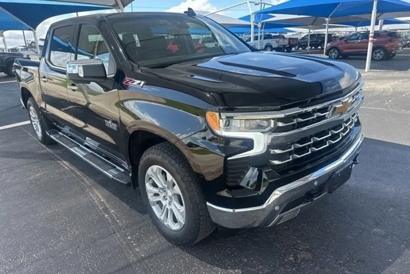 2024 Chevrolet Silverado 1500 LTZ photo 1