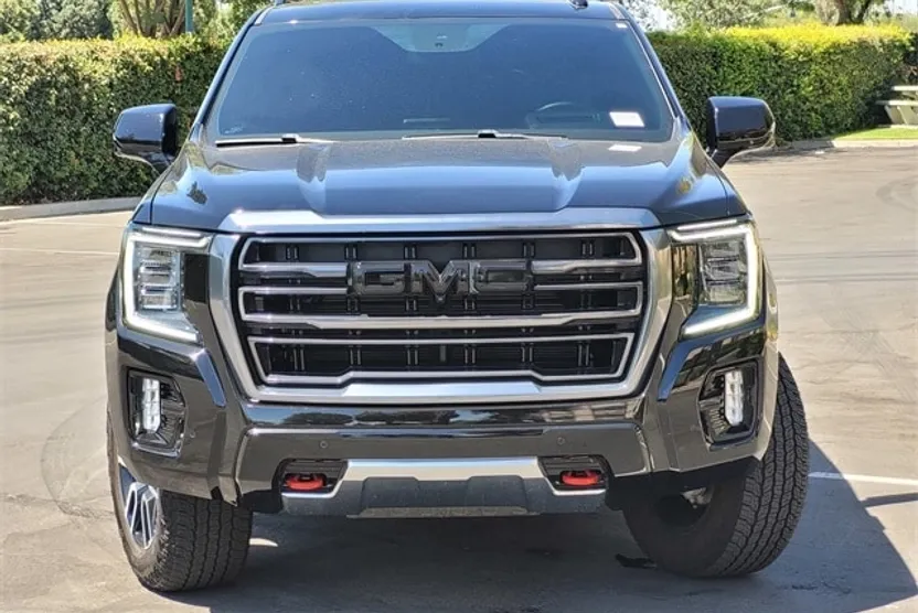 2024 Gmc Yukon XL AT4 photo 1