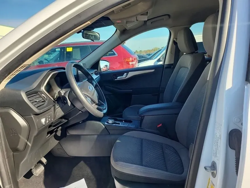 2020 Ford Escape SE photo 1