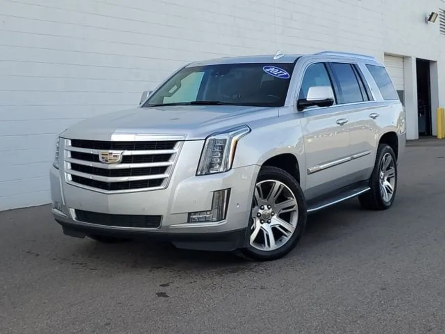2017 Cadillac Escalade Luxury photo 1