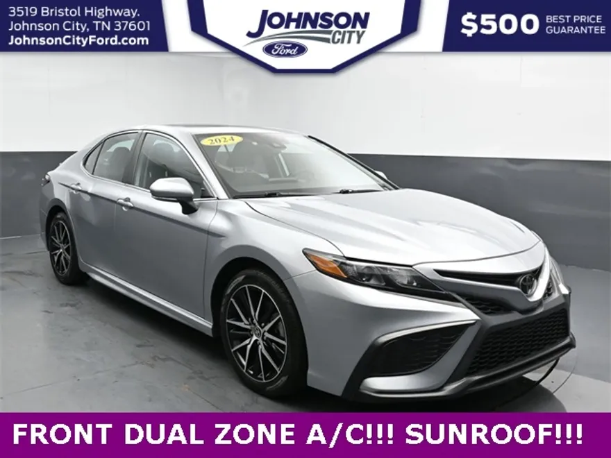 2024 Toyota Camry SE photo 1