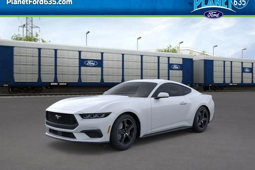 2025 Ford Mustang photo 1