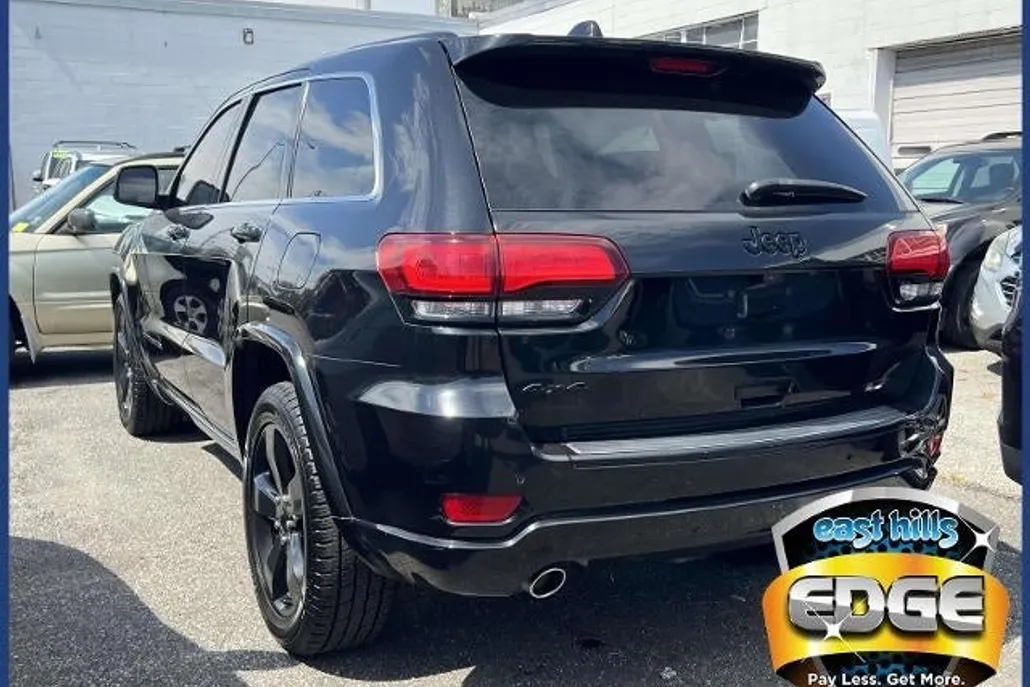 2015 Jeep Grand Cherokee Altitude photo 1