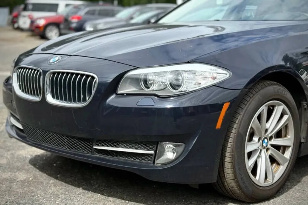 2013 Bmw 528xi 5-Series photo 1